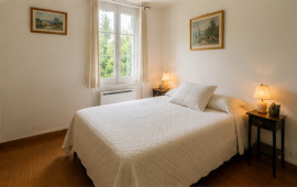 
                                                                                        Vente
                                                                                         MAISON FAMILIALE + COMMERCE – 5 CHAMBRES
