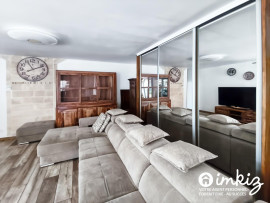 
                                                                                        Vente
                                                                                         Maison familiale - Véranda lumineuse & piscine