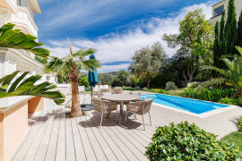 
                                                                                        Vente
                                                                                         Maison  - Hôtel Particulier  - 7 pièces  - 214.27 m²
