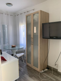 
                                                                                        Location
                                                                                         Maison indépendante dans un agréable jardin à 15 min du centre de Paris (loyer tout inclus)