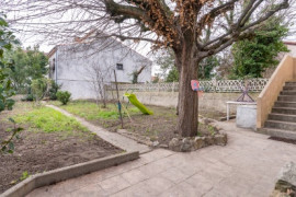 
                                                                                        Vente
                                                                                         Maison individuelle 137m2 + jardin Villeurbanne