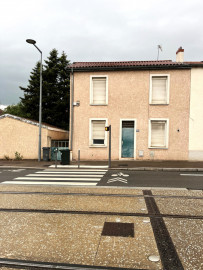 Vente
MAISON AVEC JARDIN & GARAGE - LYON 8