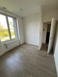 Vente
MAISON INDIVIDUELLE AVEC JARDIN - LYON 8