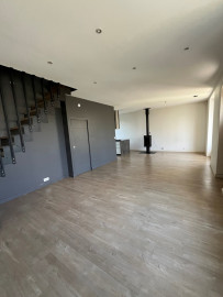 Vente
MAISON INDIVIDUELLE AVEC JARDIN - LYON 8