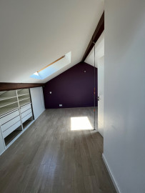 Vente
MAISON INDIVIDUELLE AVEC JARDIN - LYON 8