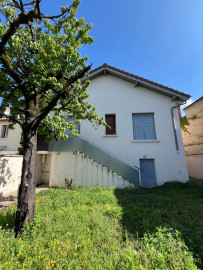 Vente
MAISON INDIVIDUELLE AVEC JARDIN - LYON 8