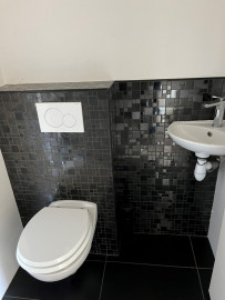 Vente
MAISON INDIVIDUELLE AVEC JARDIN - LYON 8