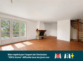 
                                                                                        Vente
                                                                                         MAISON - LOROUX BOTTEREAU - 6 PIÈCES - 3 CHAMBRES - GARAGE - JARDIN