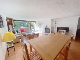 
                                                                                        Vente
                                                                                         Maison  - Maison de ville  - 3 pièces  - 129.6 m²
