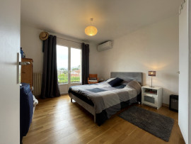
                                                                                        Location
                                                                                         Maison  - Maison jumelée  - 5 pièces  - 126.95 m²