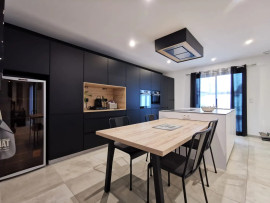 
                                                                                        Location
                                                                                         Maison meublé T4 130m² à Cambes