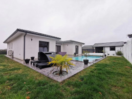 
                                                                                        Location
                                                                                         Maison meublé T4 130m² à Cambes