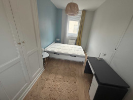 
                                                                                        Location
                                                                                         Maison meublée 2 chambres et cour