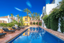 
                                                                                        Vente
                                                                                         Maison Mitoyenne à Las Lomas de Marbella Club