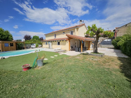 
                                                                                        Vente
                                                                                         Maison - MORNAND EN FOREZ AVEC PISCINE