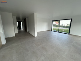 
                                                                                        Location
                                                                                         Maison neuve 3 chambres garage proche Amiens