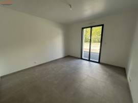 
                                                                                        Location
                                                                                         Maison neuve 3 chambres garage proche Amiens