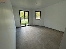 
                                                                                        Location
                                                                                         Maison neuve 3 chambres garage proche Amiens