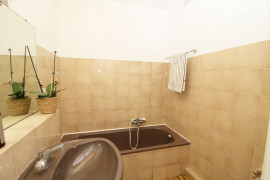 
                                                                                        Vente
                                                                                         Maison Nice Gairaut 108m2 Vue Mer au calme avec 600m2 de jardin