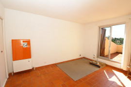 
                                                                                        Vente
                                                                                         Maison Nice Gairaut 108m2 Vue Mer au calme avec 600m2 de jardin