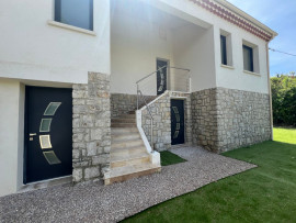 Vente
MAISON OU 3 APPARTEMENTS (1 T3 + 2 T2) EXCLU