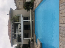 
                                                                                        Location
                                                                                         Maison piscine 4 chambres 5 min centre ville plage