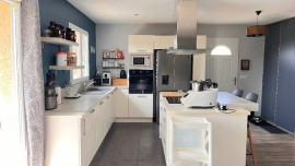 
                                                                                        Vente
                                                                                         Maison plain-pied 106 m2 - 3 chambres - VILLECHENEVE