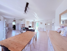 
                                                                                        Vente
                                                                                         Maison plain-pied 130 m² – 4 chambres – piscine – terrain 3 200 m² – assainissement conforme