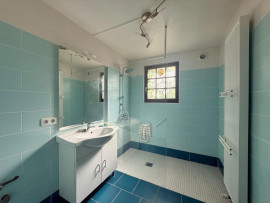 
                                                                                        Vente
                                                                                         Maison plain pied 3 chambres avec grange attenante, terrain de 1150m2