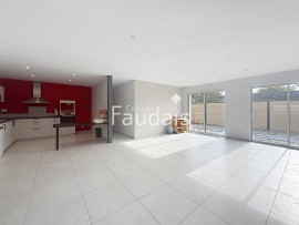 
                                                                                        Vente
                                                                                         Maison plain pied ST LO