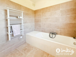 
                                                                                        Vente
                                                                                         Maison provençale rénovée