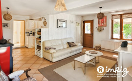 
                                                                                        Vente
                                                                                         Maison provençale  T6 piscine et garage