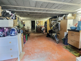 
                                                                                        Vente
                                                                                         Maison quartier pavillonnaire - 90m²