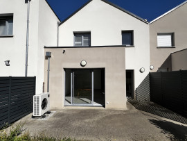 
                                                                                        Vente
                                                                                         Maison récente avec jardin et garage – 3 chambres – Angers