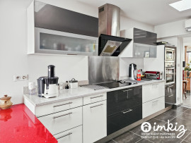 
                                                                                        Vente
                                                                                         Maison récente et spacieuse