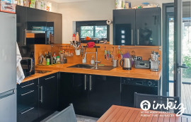 
                                                                                        Vente
                                                                                         Maison récente2015, gr oliviers, pas de vis à vis,