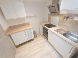 Location
Maison rénovée 1 chambre, cour.