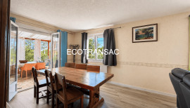 
                                                                                        Vente
                                                                                         MAISON RENOVEE – 145 M² – 7 PIECES DONT 5 CHAMBRES – 1 555 M² – DPE D – PERREX