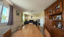 
                                                                                        Vente
                                                                                         MAISON RENOVEE – 145 M² – 7 PIECES DONT 5 CHAMBRES – 1 555 M² – DPE D – PERREX