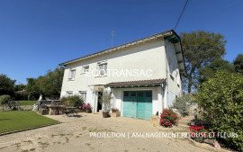 
                                                                                        Vente
                                                                                         MAISON RENOVEE – 145 M² – 7 PIECES DONT 5 CHAMBRES – 1 555 M² – DPE D – PERREX