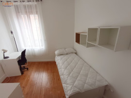 
                                                                                        Vente
                                                                                         Maison rénovée 3 chambres et cour