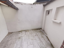 
                                                                                        Vente
                                                                                         Maison rénovée 3 chambres et cour