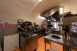 
                                                                                        Vente
                                                                                         MAISON + RESTAURANT+Fond Commerce