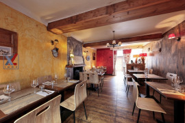 
                                                                                        Vente
                                                                                         MAISON + RESTAURANT+Fond Commerce