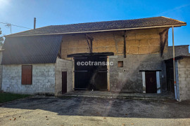 
                                                                                        Vente
                                                                                         Maison spacieuse avec grand terrain à Artas (130 m² – 3000 m² de terrain)