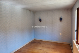 
                                                                                        Vente
                                                                                         Maison spacieuse avec grand terrain à Artas (130 m² – 3000 m² de terrain)