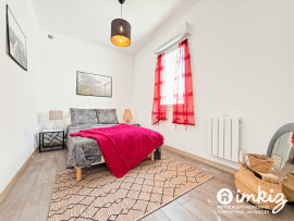 
                                                                                        Vente
                                                                                         Maison T2 avec jardin en fond d'impasse 12e