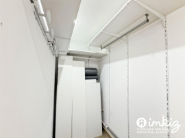 
                                                                                        Vente
                                                                                         Maison T2 avec jardin en fond d'impasse 12e