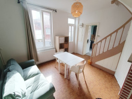 Location
Maison T2 bis avec petite cour et cave