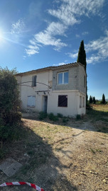 
                                                                                        Vente
                                                                                         maison T2 + cour 40 m² à terminer en campagne